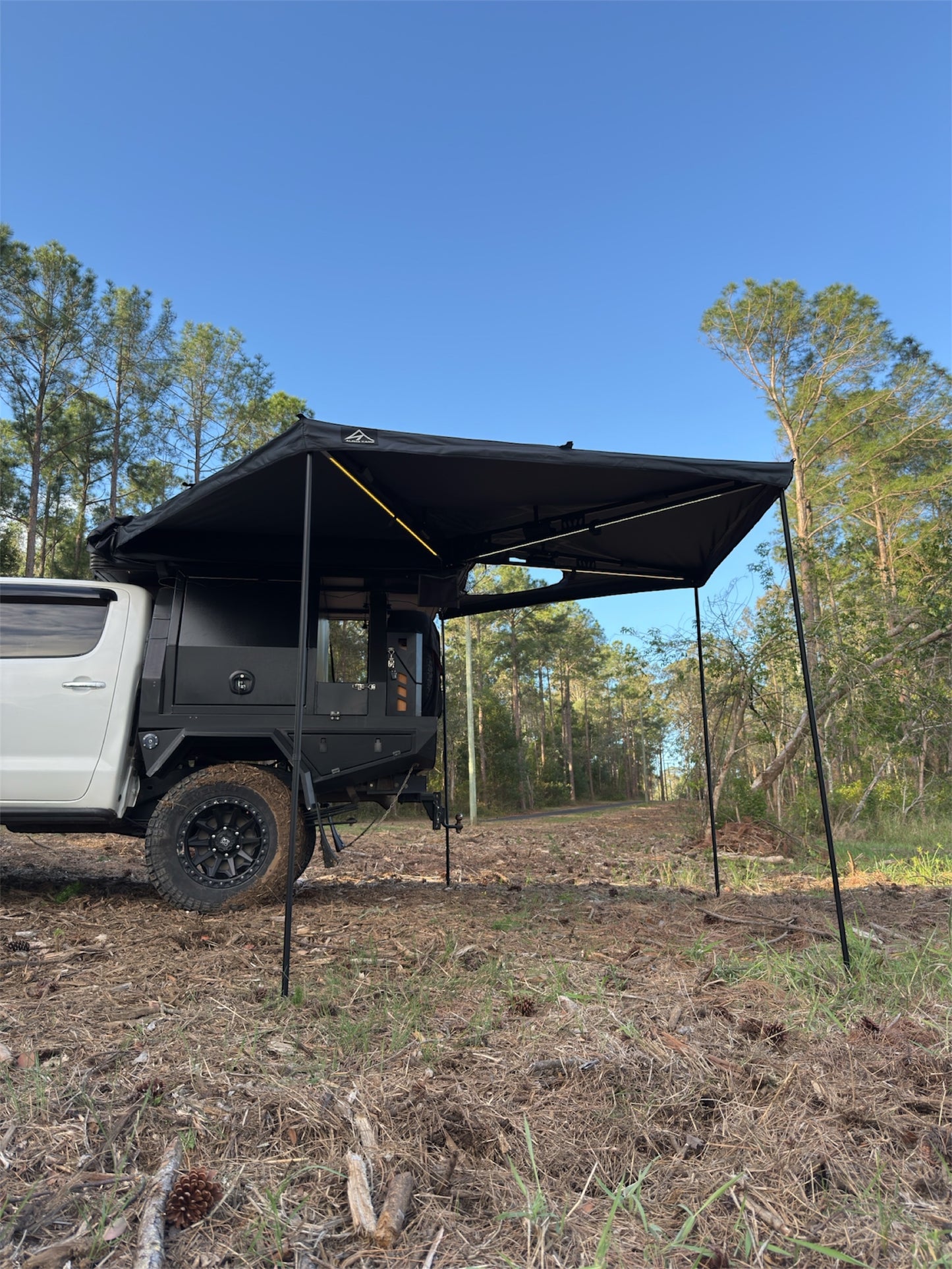 270 Degree Deluxe Awning