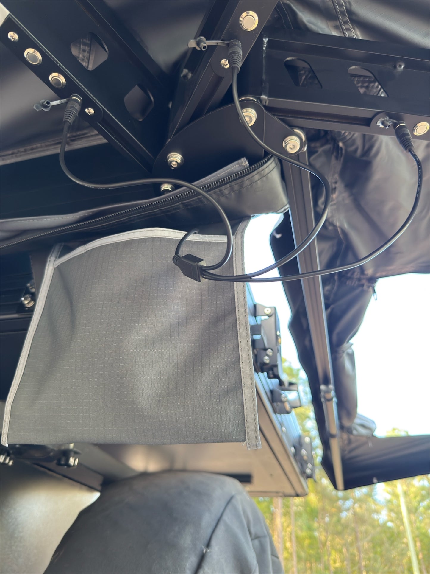 270 Degree Deluxe Awning