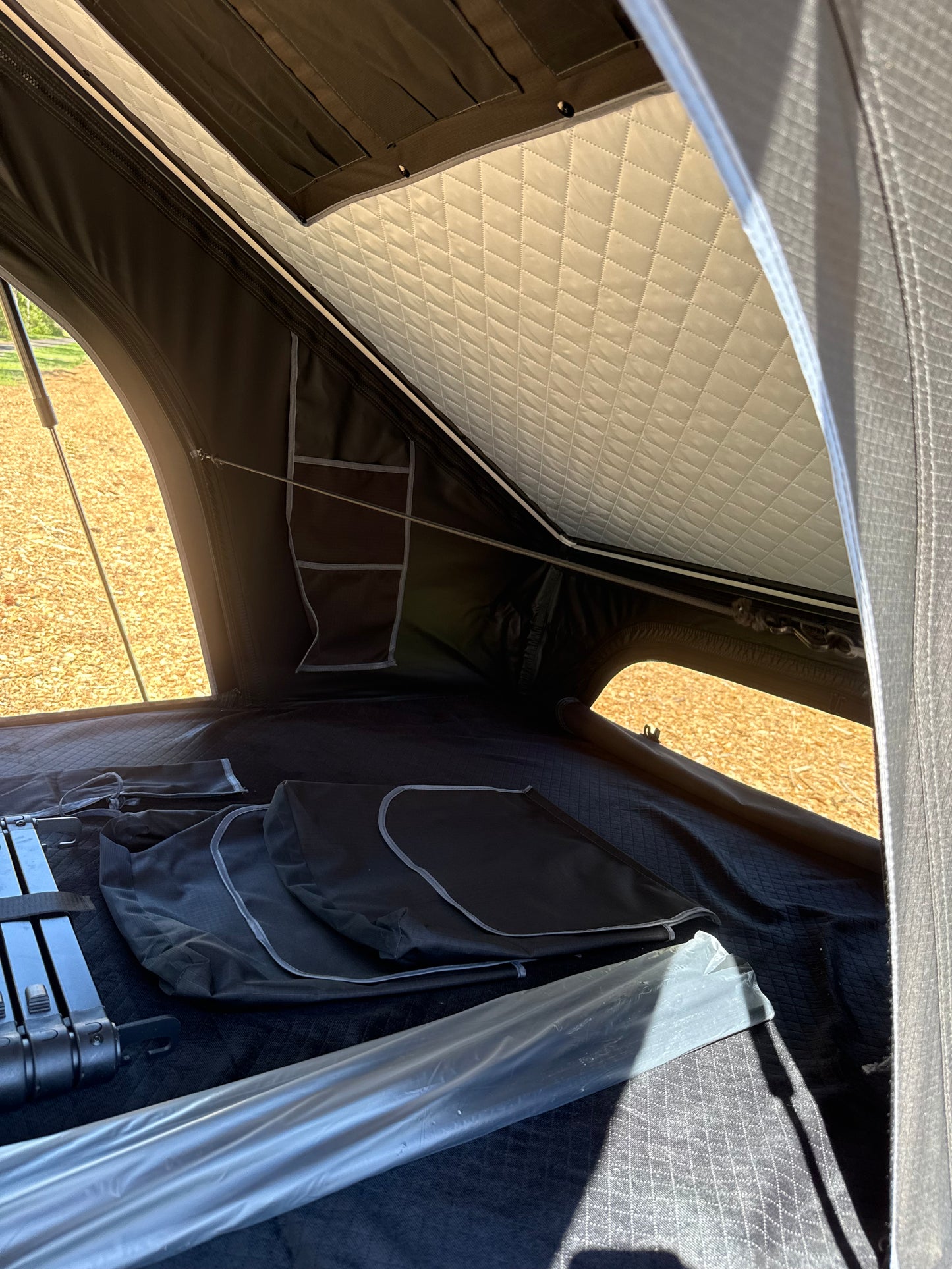 1.4 ApeX Pro Roof Top Tent