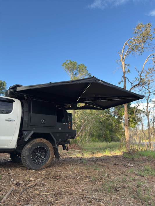 270 Degree Deluxe Awning
