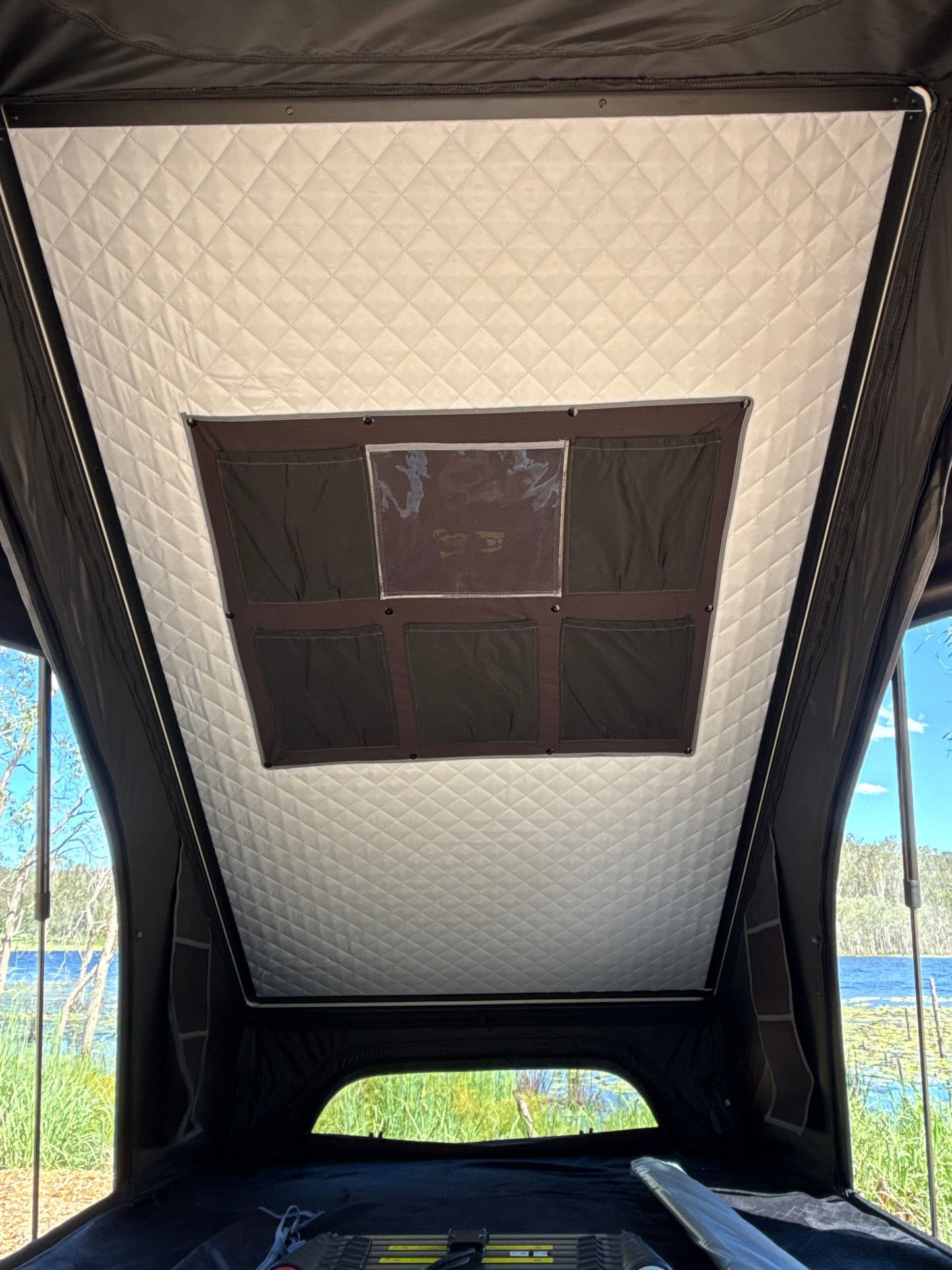 1.4 ApeX Pro Roof Top Tent